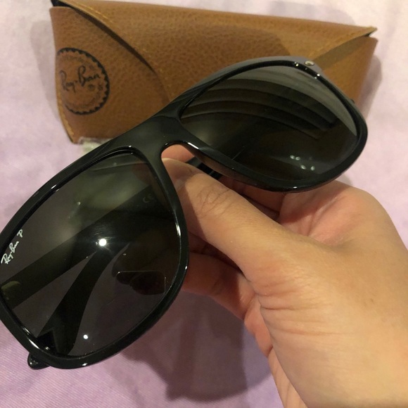 Ray Ban Polarised sunglasses *new* - Picture 3 of 3
